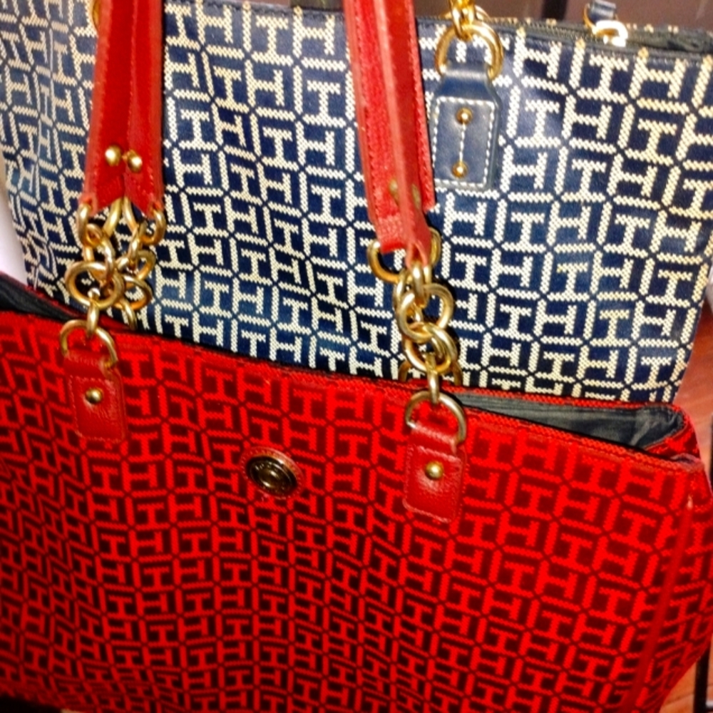 2 TOMMY HILFIGER PURSES